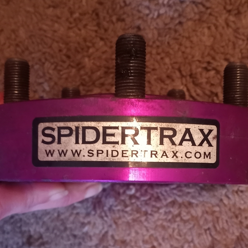 Spidertrax wheel hub parts
